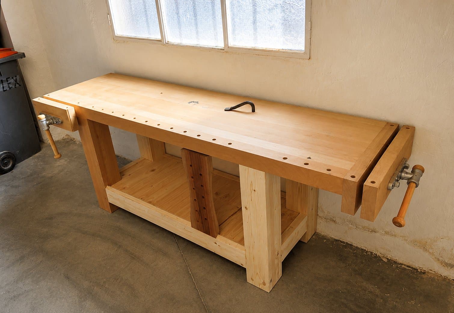 Curso Banco de Trabajo Roubo en Made de Madera
